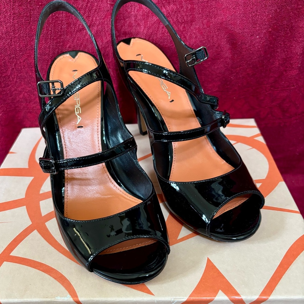 Via Spiga Black Patent Leather Slingback Heels